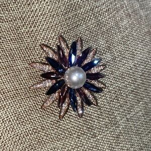 Floral starburst brooch pin pearl rhinestone pave petals